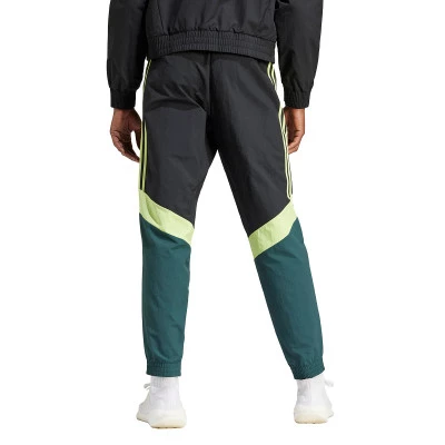 Długie spodnie Manchester United Fanswear 2023-2024