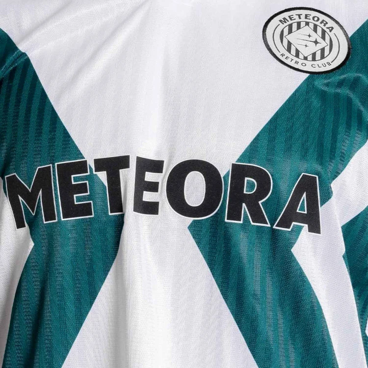 camiseta-meteora-castle-retro-football-botella-3
