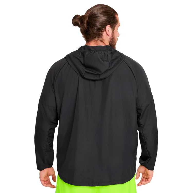chubasquero-nike-miler-black-white-1