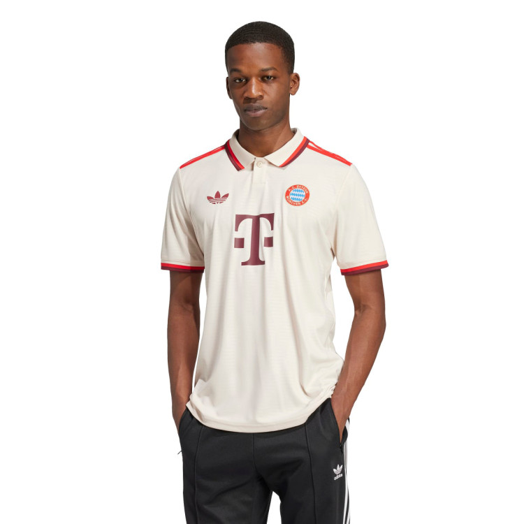 FC Bayern 2024-2025 3. miejsce