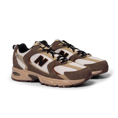 Sneakersy 530