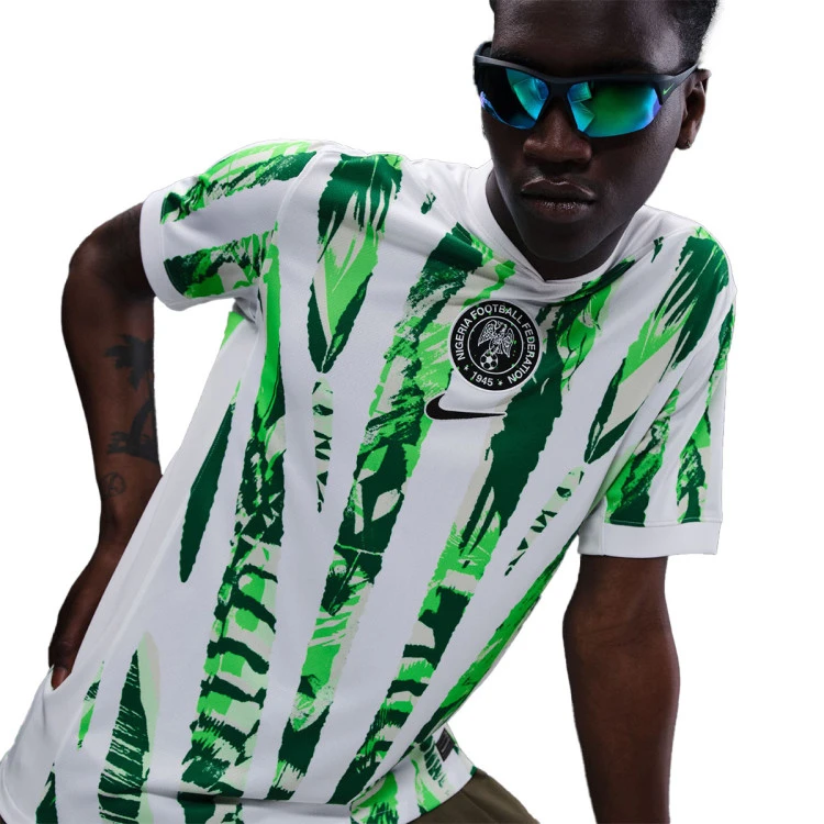 camiseta-nike-nigeria-segunda-equipacion-copa-africa-femenina-2025-white-pine-green-green-strike-black-no-sponso-2
