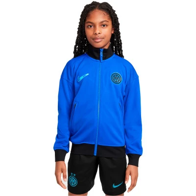 Kurtka Inter Milan 2025-2026 dla Kids przed meczem