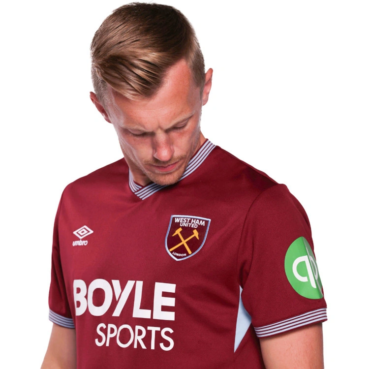 camiseta-umbro-west-ham-primera-equipacion-2025-2026-new-claret-2