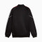 Kurtka Puma Ac Milan 2025-2026 dla Kids przed meczem