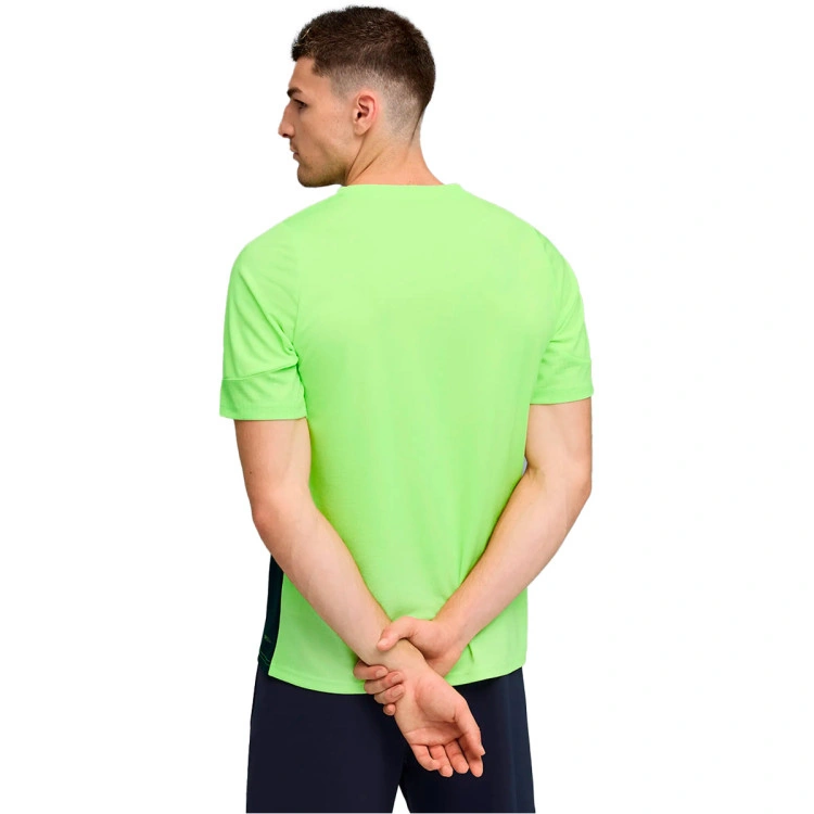 camiseta-puma-manchester-city-training-2025-2026-fizzy-apple-blue-violet-1