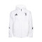 Kurtka adidas Juventus 2025-2026 przed meczem