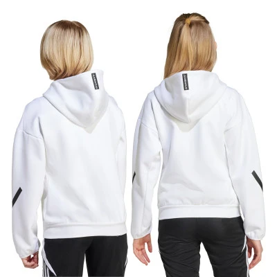 Kurtka Juventus dla Kids 2025-2026 przed meczem