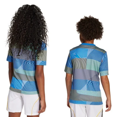 Koszulka Real Madryt dla Kids 2025-2026 przed meczem