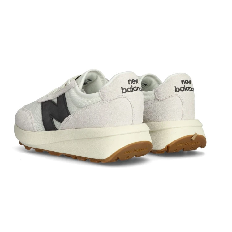 zapatilla-new-balance-370-beige-5