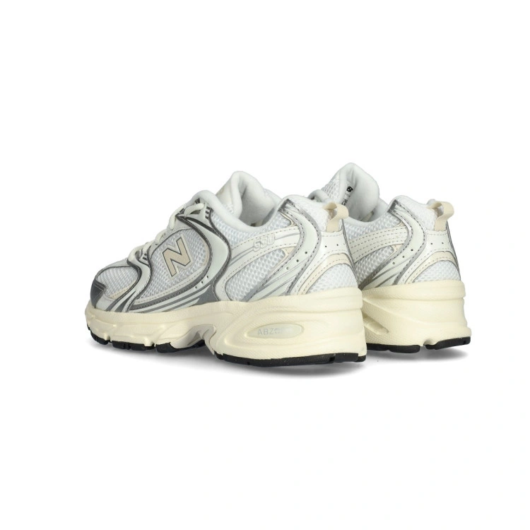 zapatilla-new-balance-530-plata-5