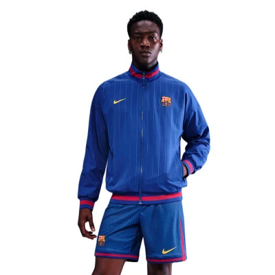 Kurtka Fc Barcelona 2025-2026 przed meczem