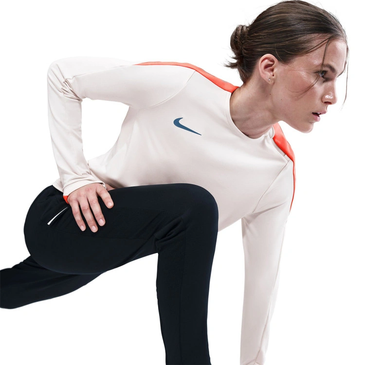 sudadera-nike-strike-mujer-chalk-turf-orange-smokey-blue-4