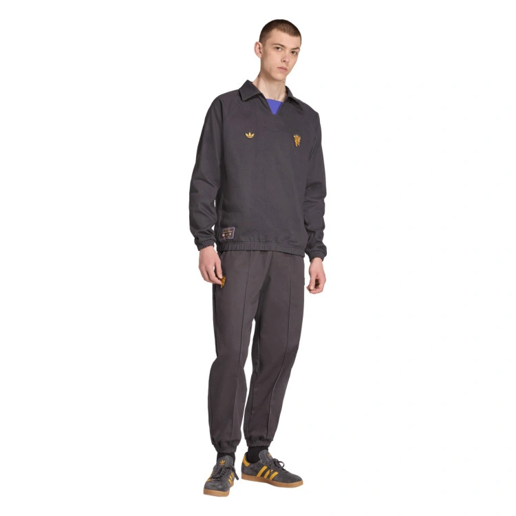 polo-adidas-manchester-united-icons-fanswear-2025-2026-utility-black-4