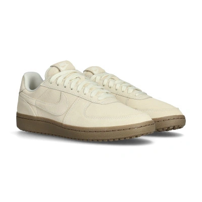 Obuwie sportowe Kobiety Field General Suede