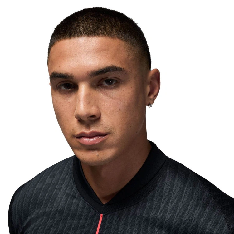 camiseta-nike-psg-cuarta-equipacion-2025-2026-off-noir-black-pearl-pink-4