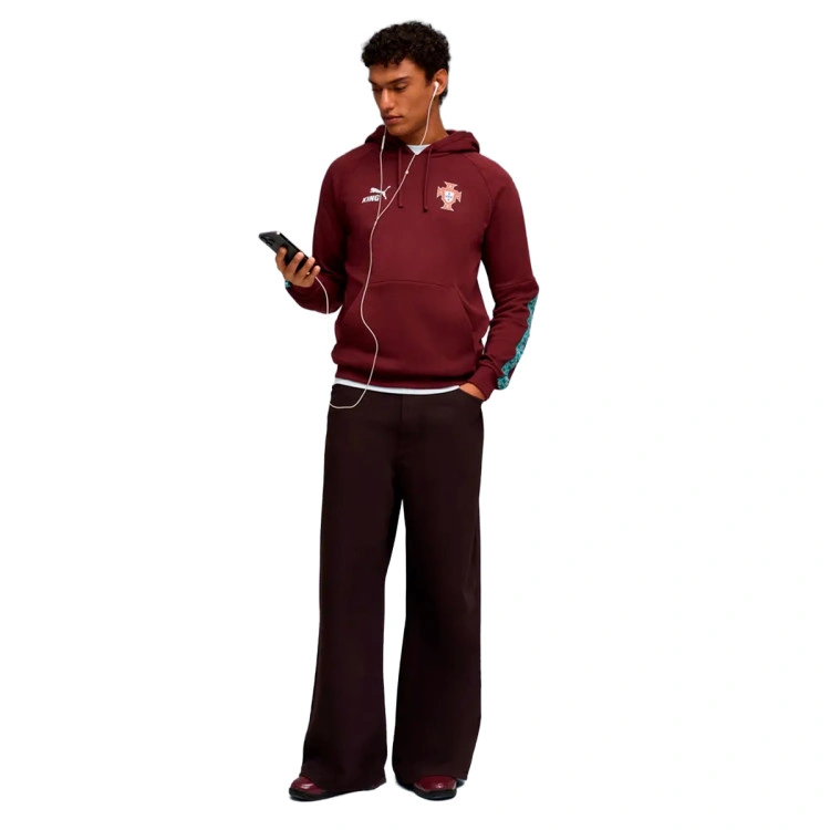 sudadera-puma-portugal-fanswear-mundial-2026-ruby-shimmer-sea-glass-2