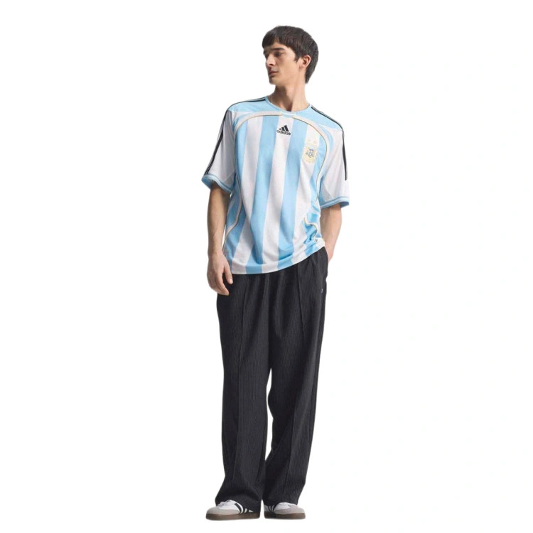 camiseta-adidas-argentina-afa-edicion-especial-mundial-2026-white-clear-blue-7