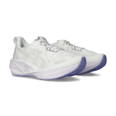 Buty Novablast 5 Kobieta