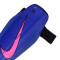 Nagolenniki Nike Charge Guard