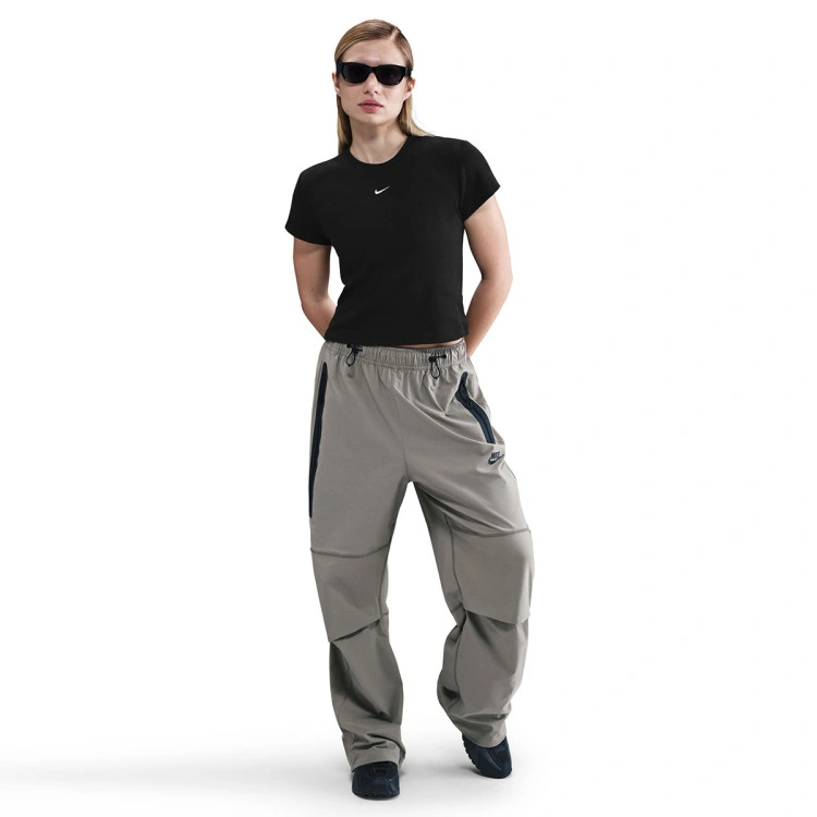 camiseta-nike-sportswear-mujer-black-4