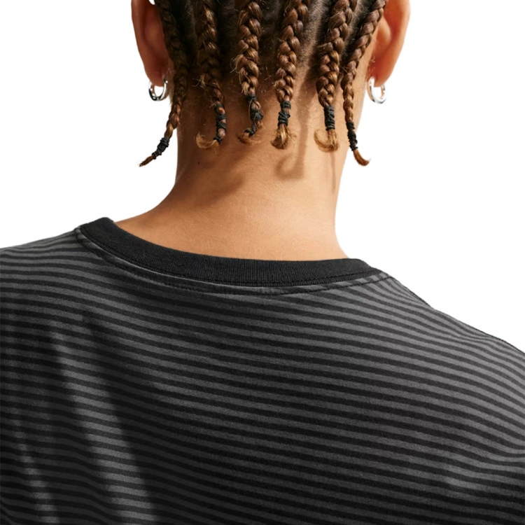 camiseta-nike-sportswear-stripe-mujer-black-2