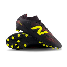 Buty piłkarskie New Balance Tekela Team MG Kobieta