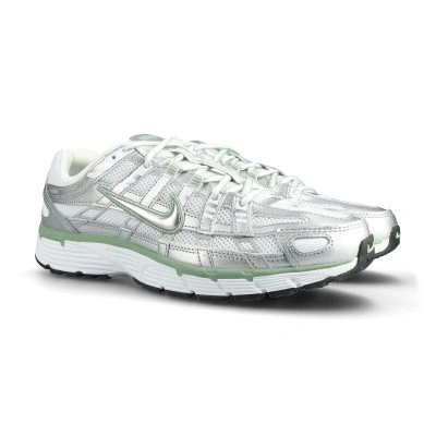 Sneakersy P-6000 Mujer