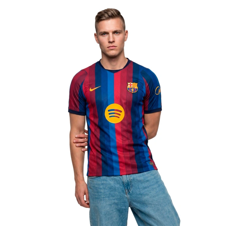 camiseta-nike-fc-barcelona-primera-equipacion-authentic-2026-2027-garnet-0