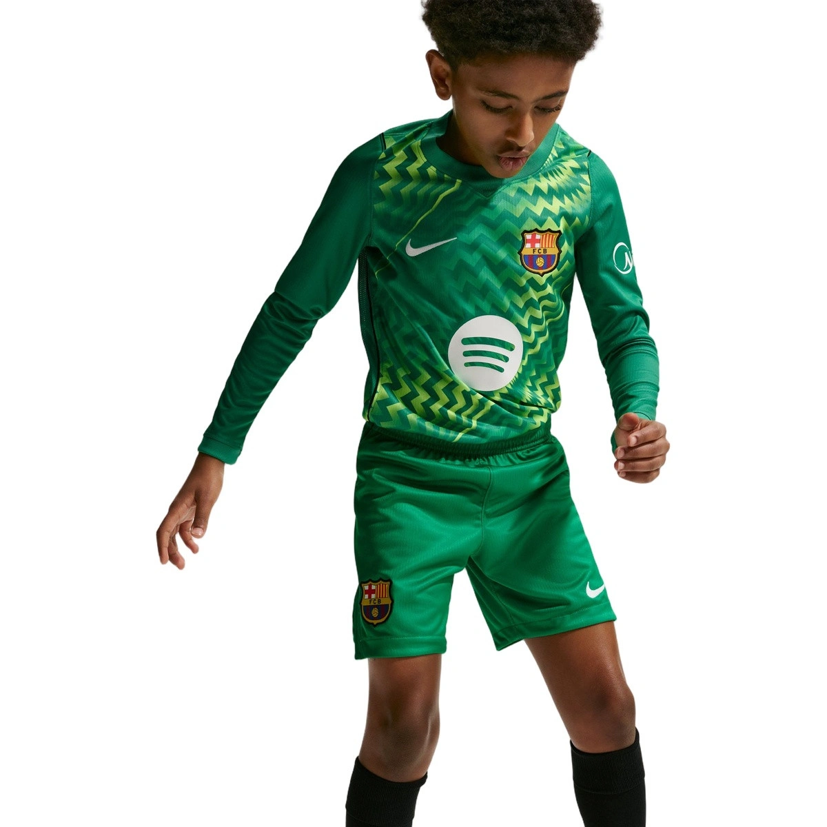 pantalon-corto-nike-fc-barcelona-primera-equipacion-portero-2026-2027-nino-green-2