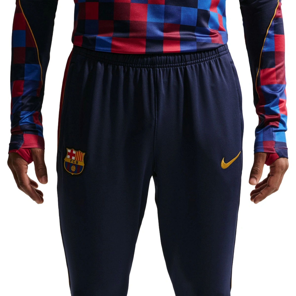 pantalon-largo-nike-fc-barcelona-training-2026-2027-dark-blue-0