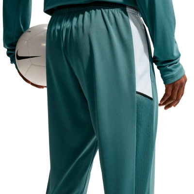 Długie spodnie Academy 25