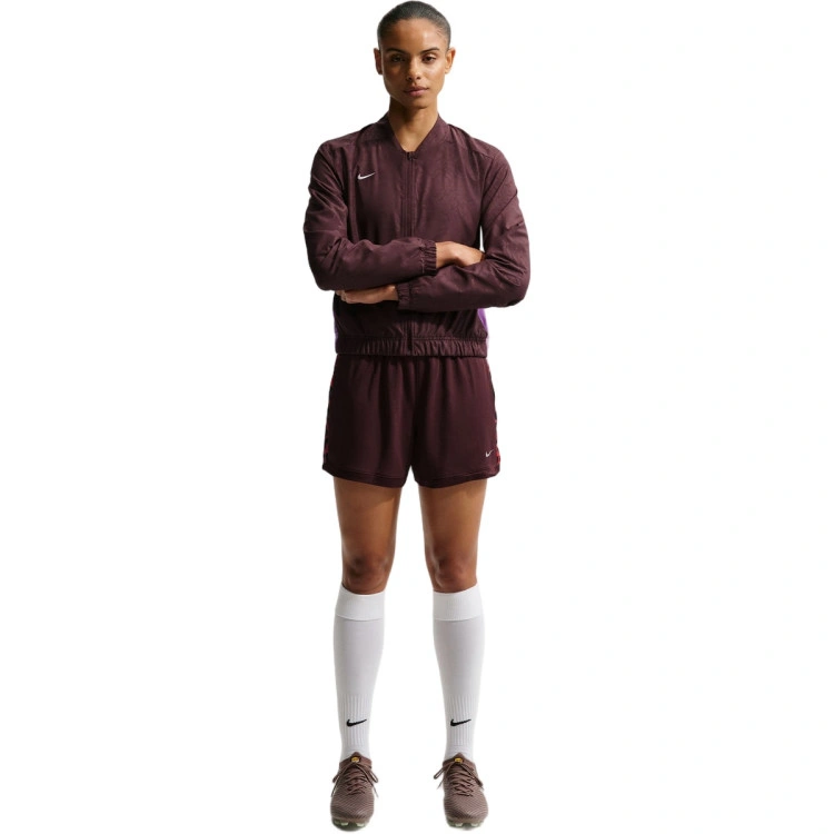 pantalon-corto-nike-united-mujer-burgundy-crush-multi-color-metallic-silver-3