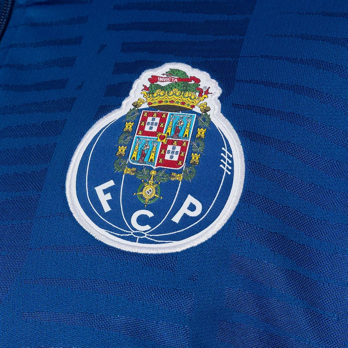 chaqueta-new-balance-fc-porto-fanswear-soccer-system-2026-2027-blue-3