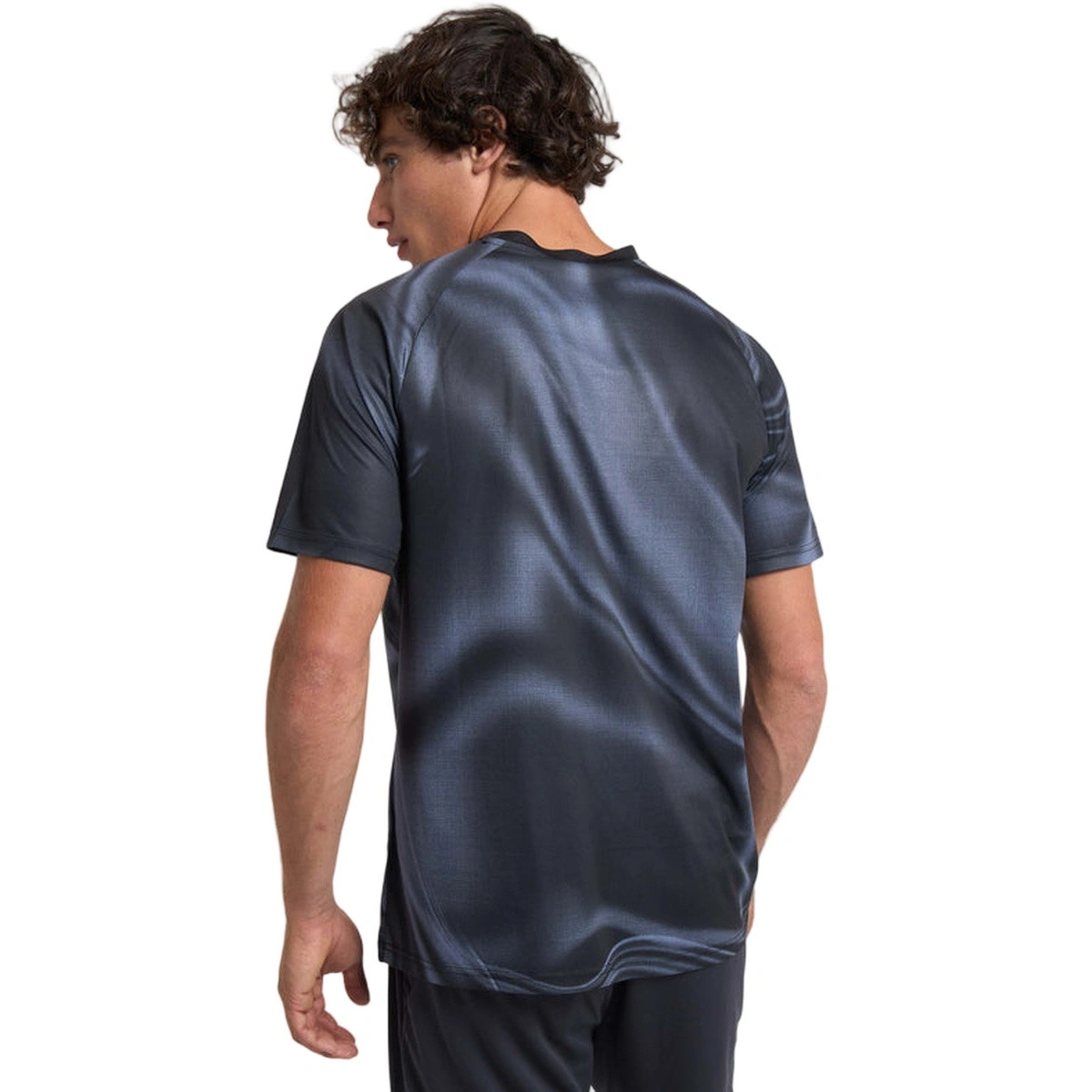 camiseta-puma-ac-milan-pre-match-third-2026-2027-gray-sky-puma-black-1