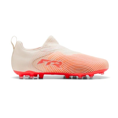 Buty piłkarskie Future 9 Match LL MG Niño