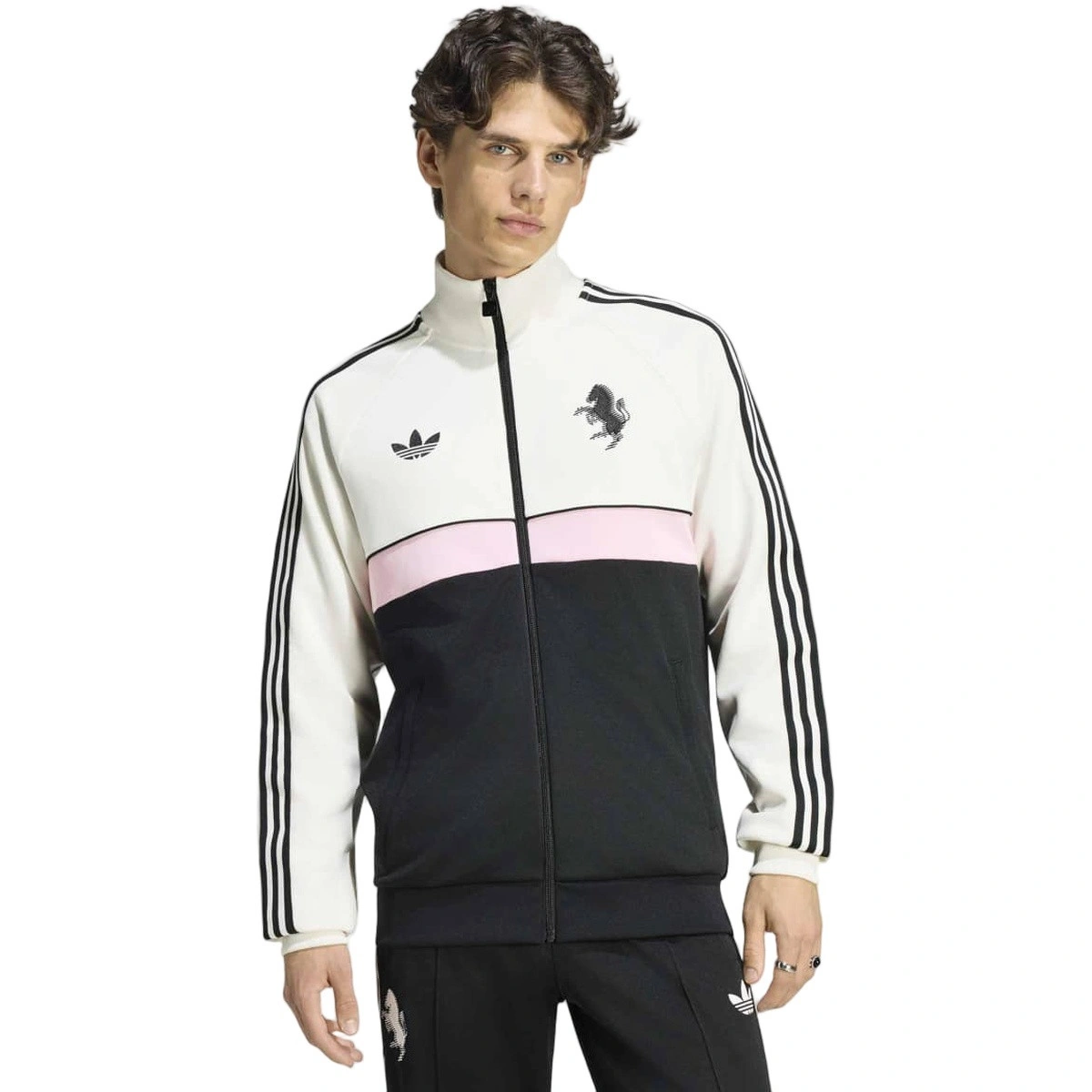 chaqueta-adidas-juventus-pre-match-away-2026-2027-off-whiteblack-0