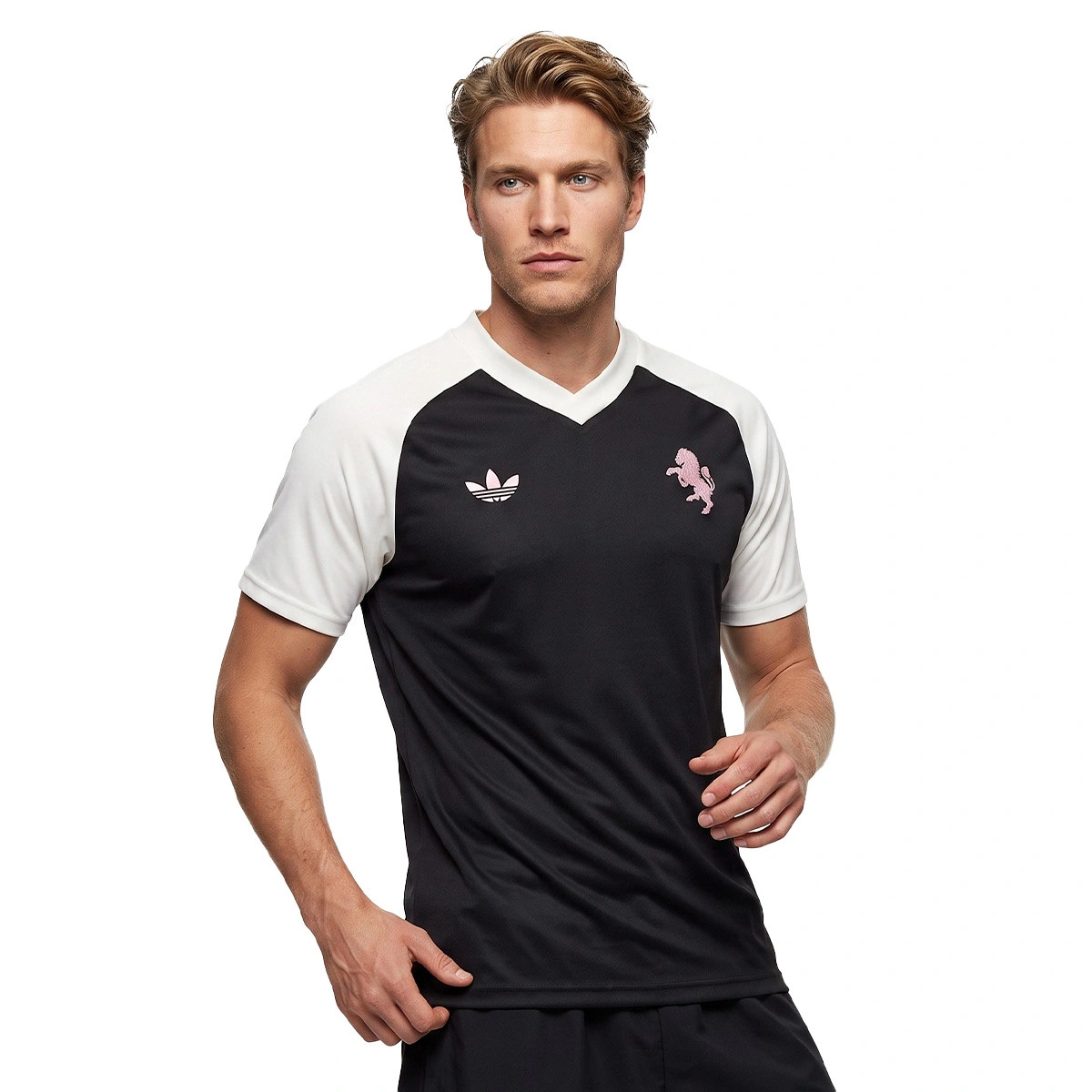 camiseta-adidas-juventus-pre-match-away-2026-2027-blackoff-white-0