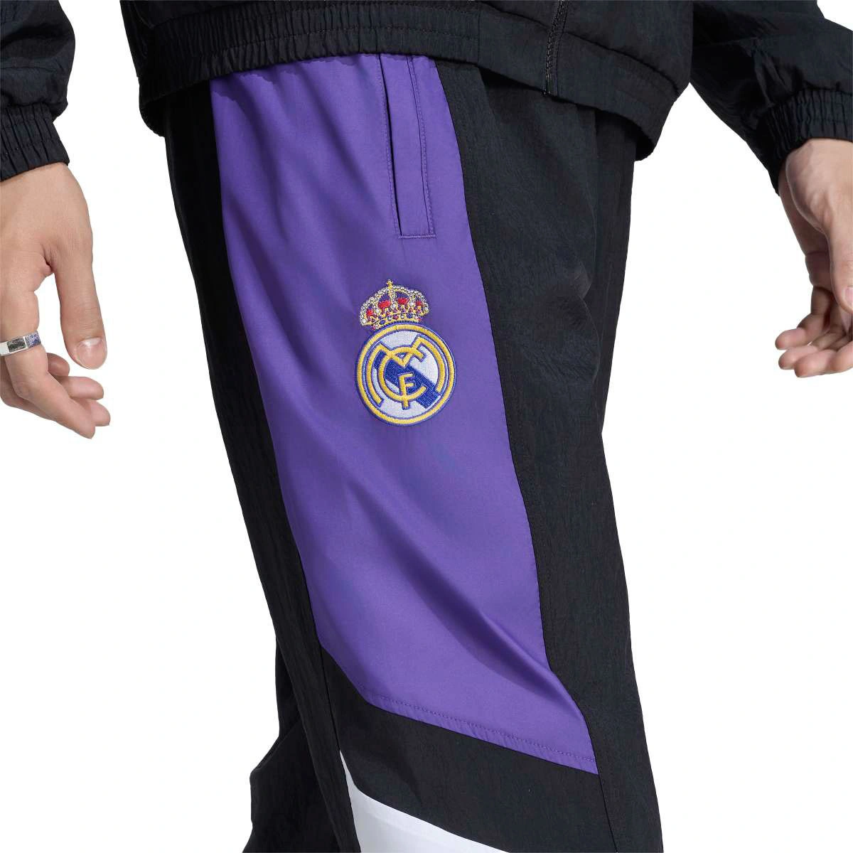pantalon-largo-adidas-real-madrid-fanswear-2026-2027-black-3