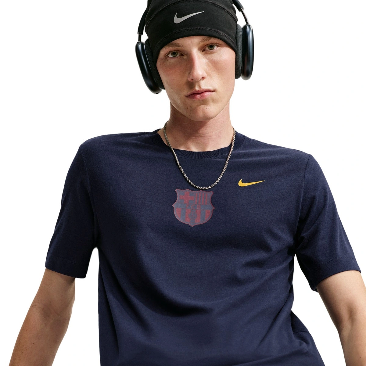 camiseta-nike-fc-barcelona-fanswear-2026-2027-black-anthracite-dusty-cactus-university-gold-0