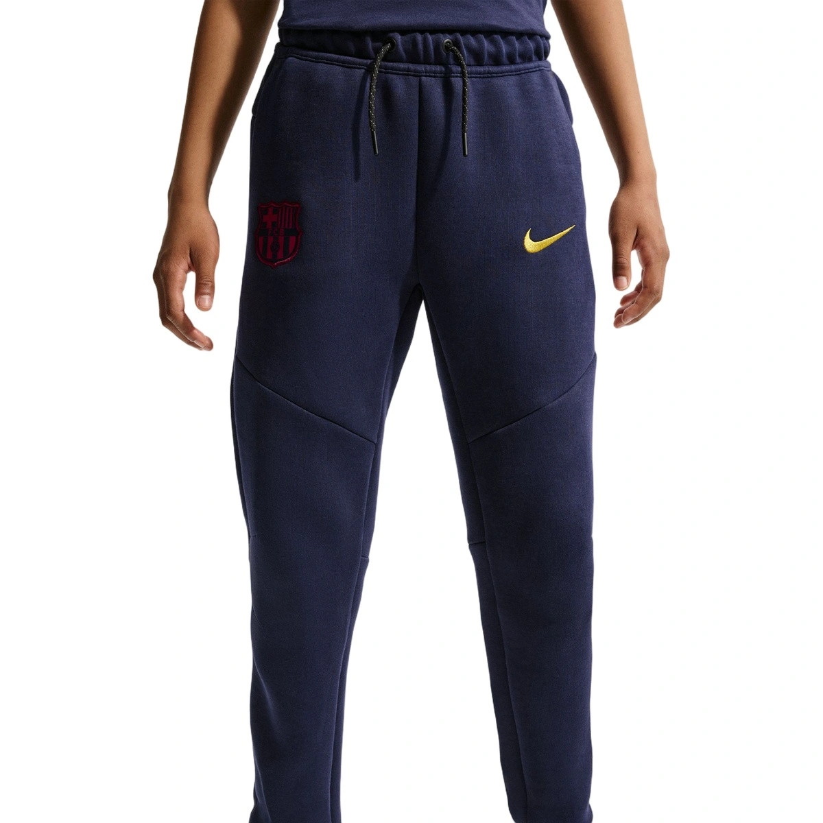 pantalon-largo-nike-fc-barcelona-fanswear-2026-2027-nino-black-loyal-blue-dusty-cactus-university-gold-0