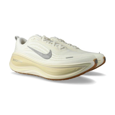 Buty Vomero Plus
