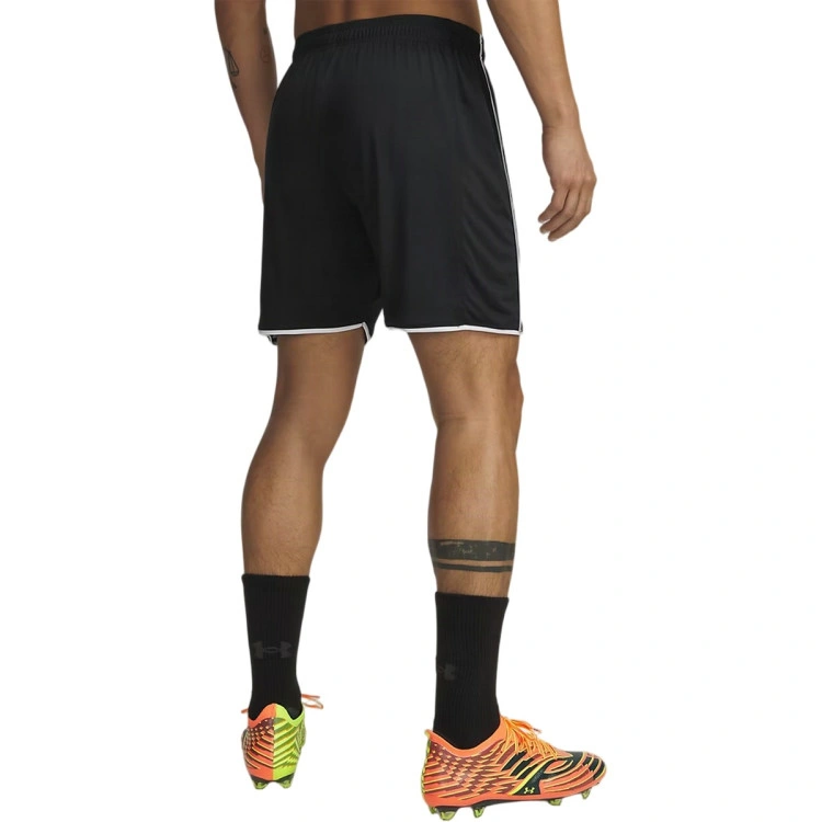 pantalon-corto-under-armour-challenger-train-grey-1